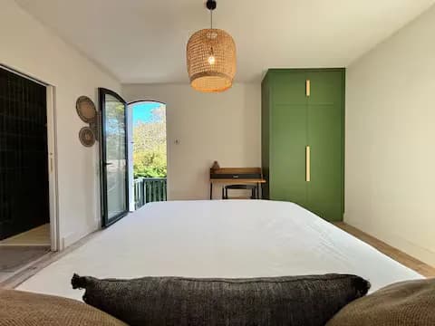 Villa climatisée, piscine chauffée entre lac à 200m et océan à 600m, 5min centre ville d'Hossegor