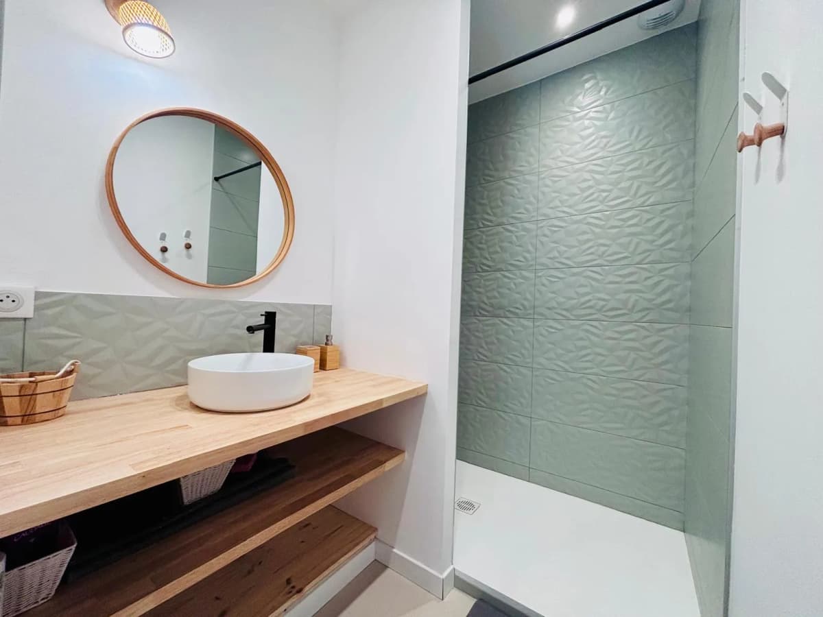 Maison climatisée et rénovée à 200m du lac et 2min à pied du centre ville d'Hossegor