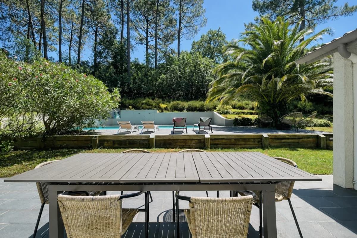 Villa 4*climatisée piscine chauffée proche lac, tennis, golf et centre ville d'Hossegor