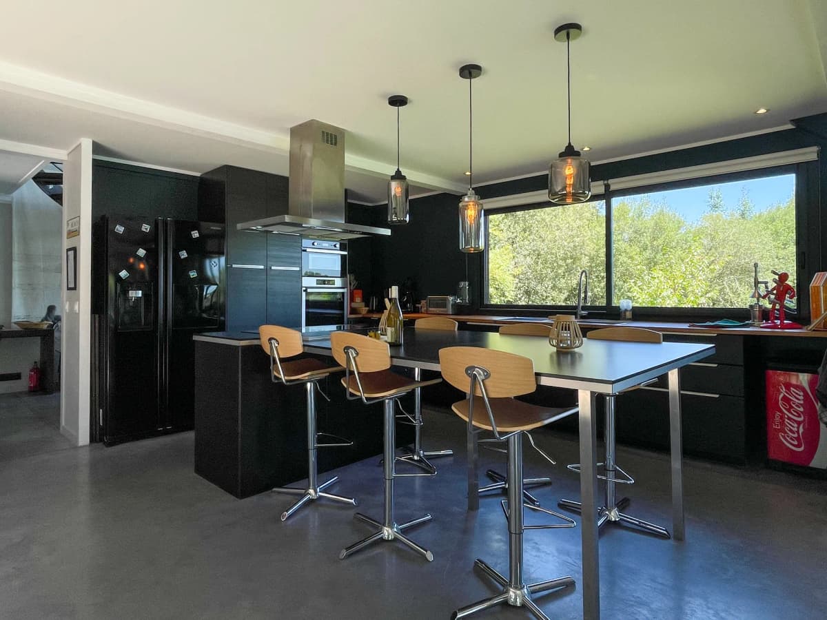 Villa 4* climatisée, piscine chauffée, ping-oing, pétanque, proche golf et centre Hossegor