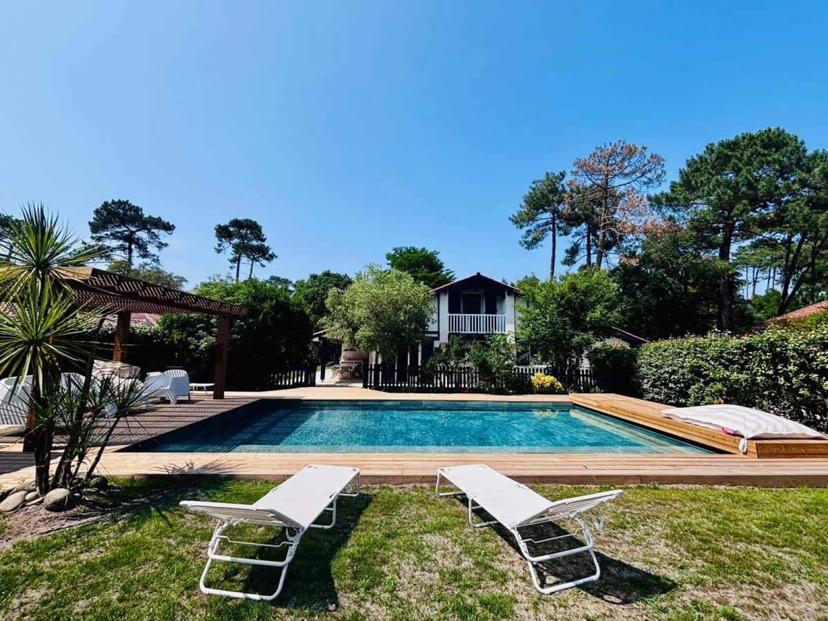 Villa 4* piscine chauffée, lac Hossegor à pied