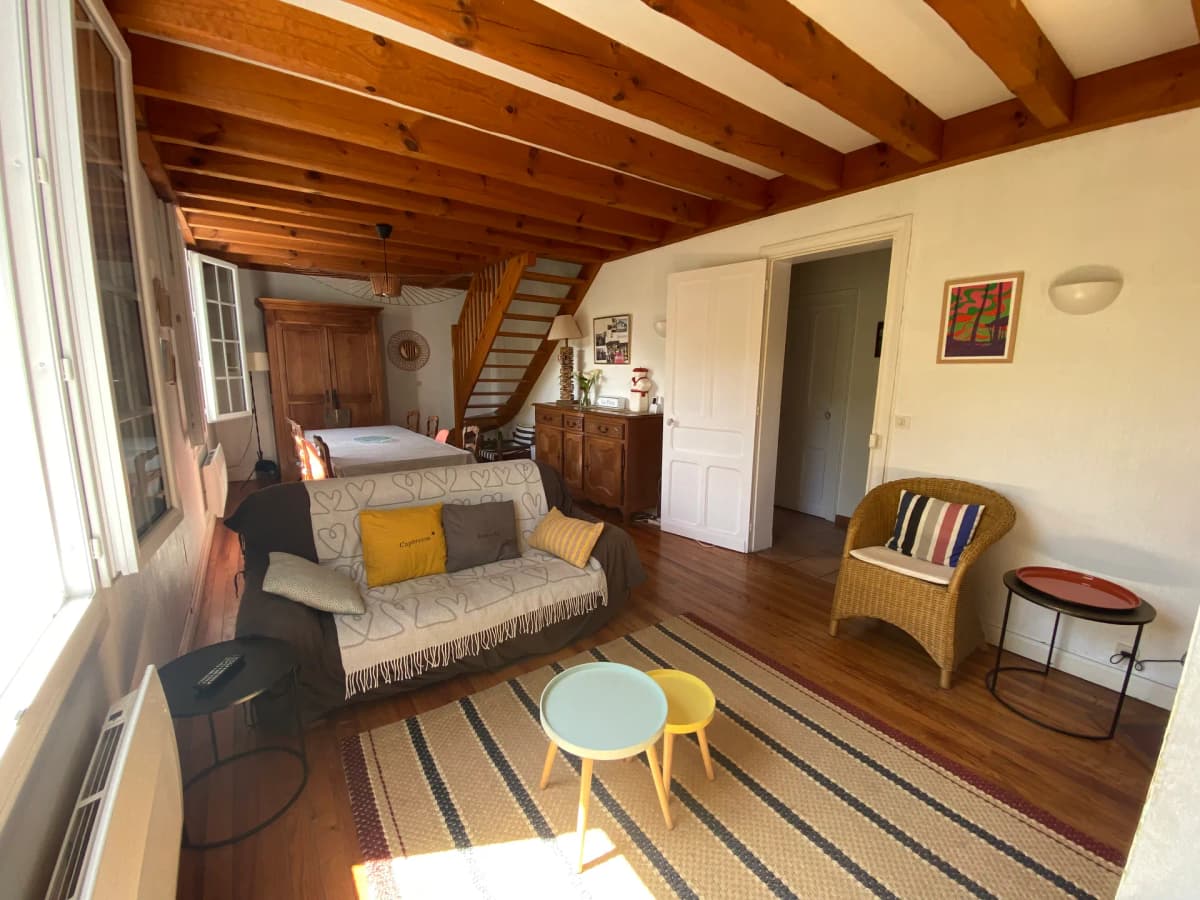 Maison avec jacuzzi, climatisation, 5min à pied de la plage et du centre ville