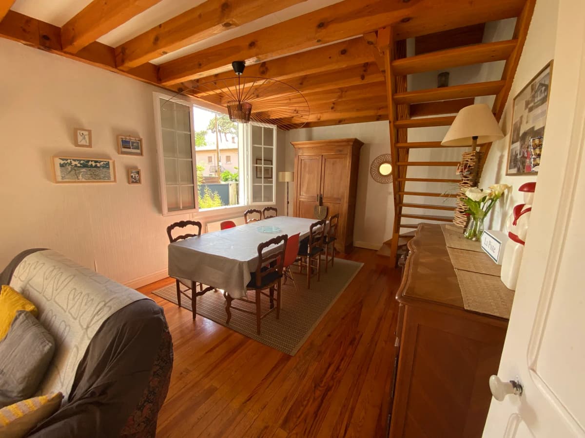 Maison avec jacuzzi, climatisation, 5min à pied de la plage et du centre ville