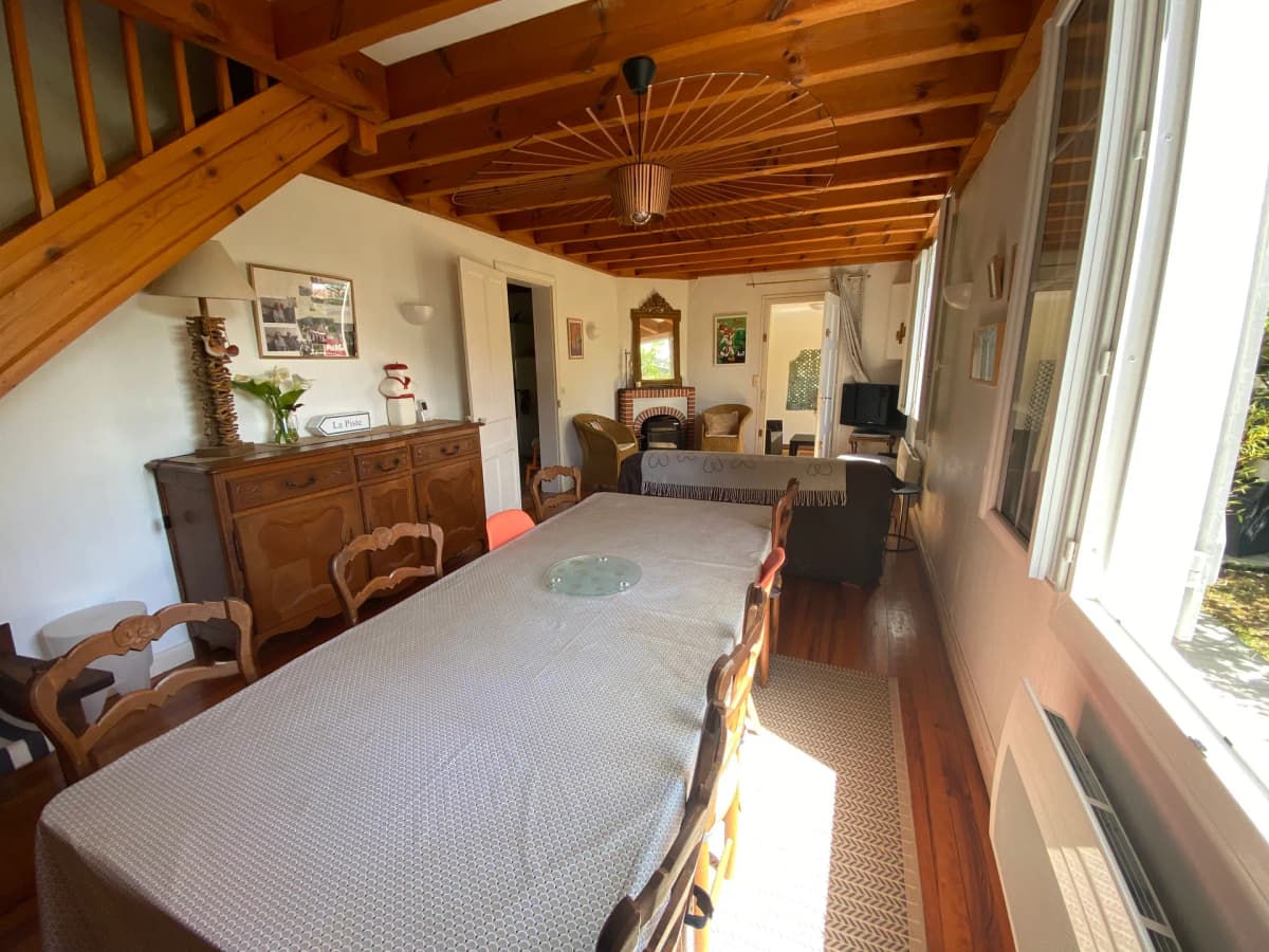 Maison avec jacuzzi, climatisation, 5min à pied de la plage et du centre ville