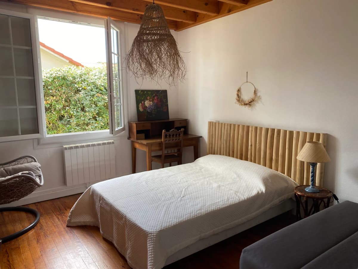 Maison avec jacuzzi, climatisation, 5min à pied de la plage et du centre ville