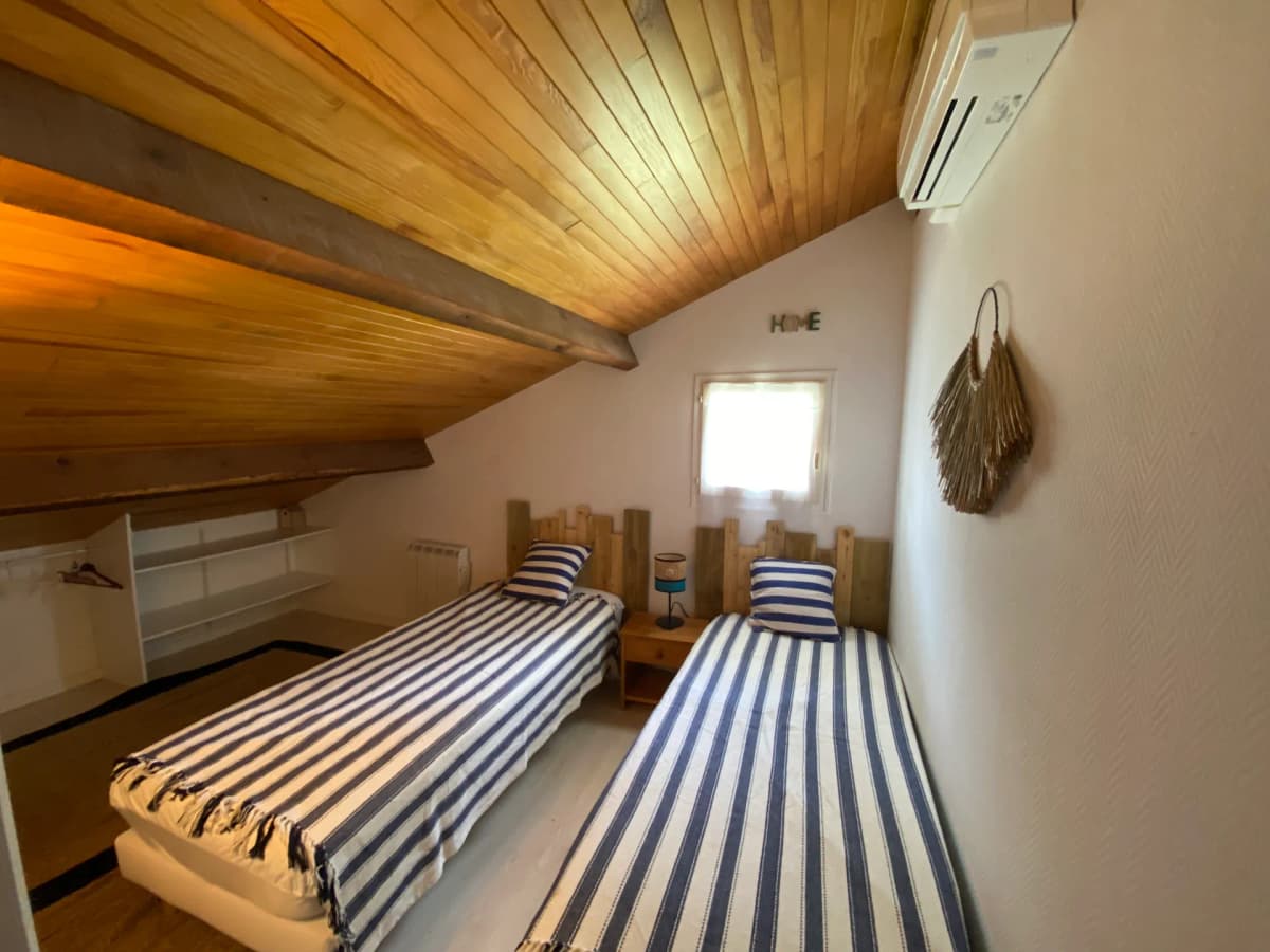 Maison avec jacuzzi, climatisation, 5min à pied de la plage et du centre ville