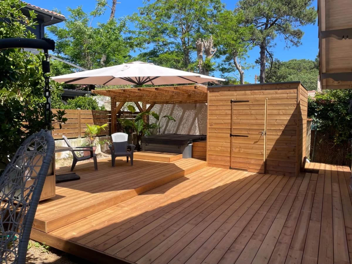 Maison avec jacuzzi, climatisation, 5min à pied de la plage et du centre ville