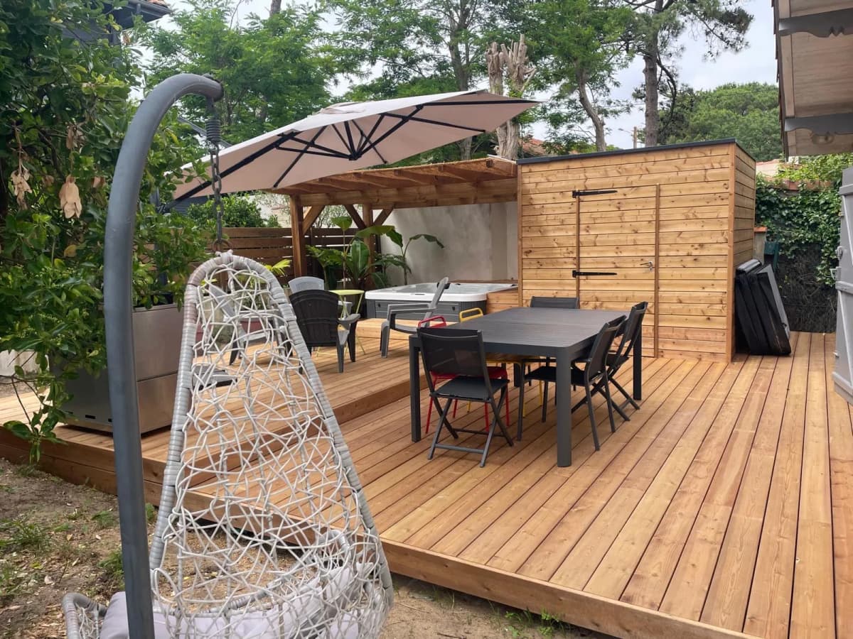 Maison avec jacuzzi, climatisation, 5min à pied de la plage et du centre ville