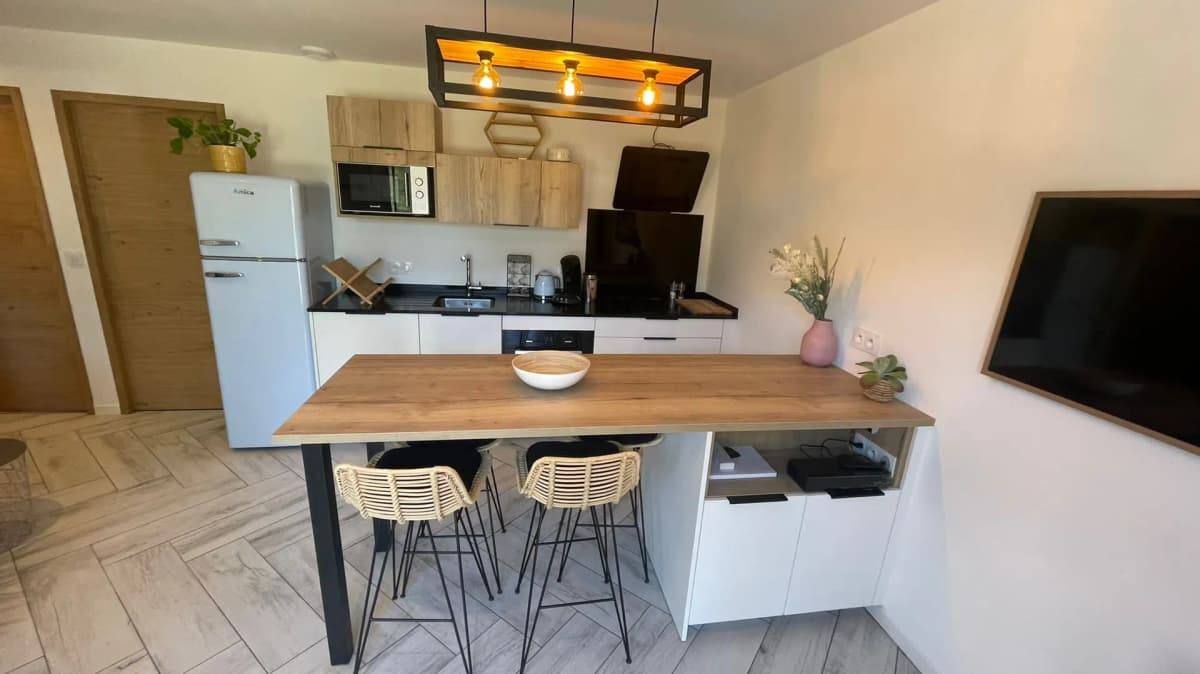 Appart T3, jacuzzi, jardin, 500m Plage des Bourdaines