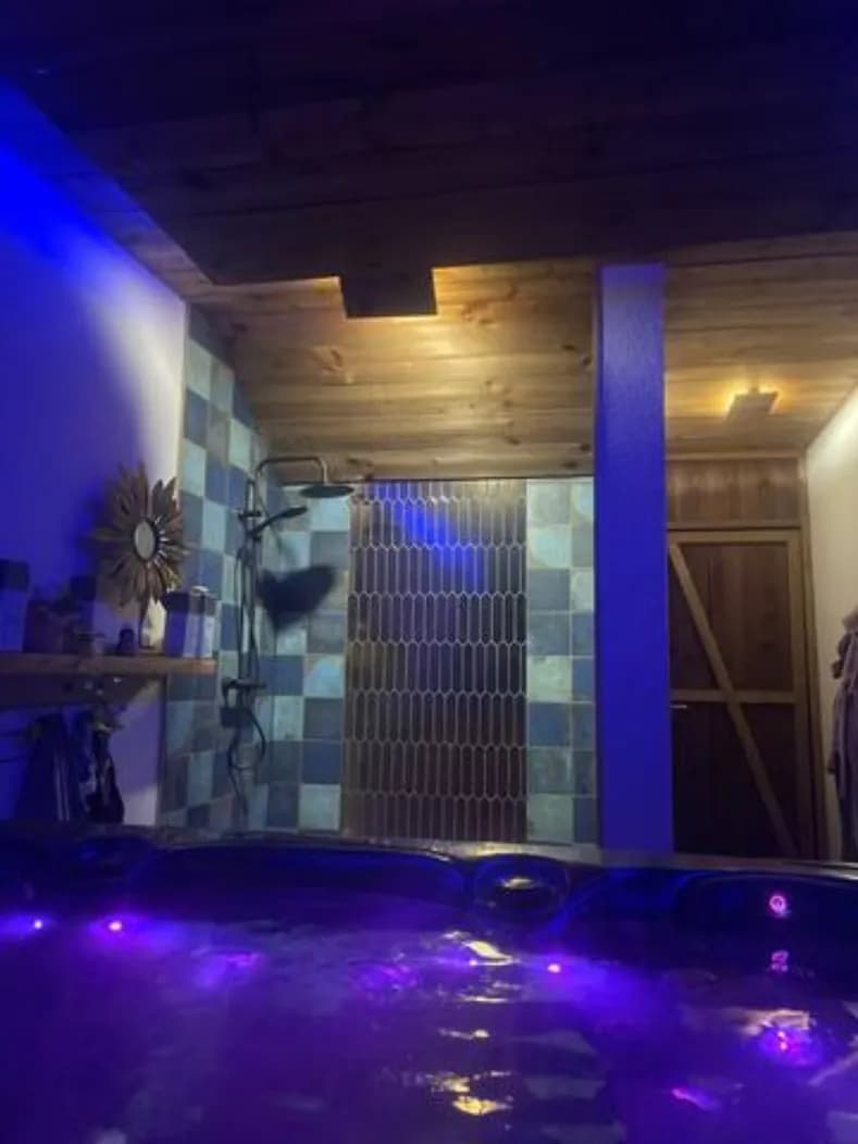 Appart T3, jacuzzi, jardin, 500m Plage des Bourdaines