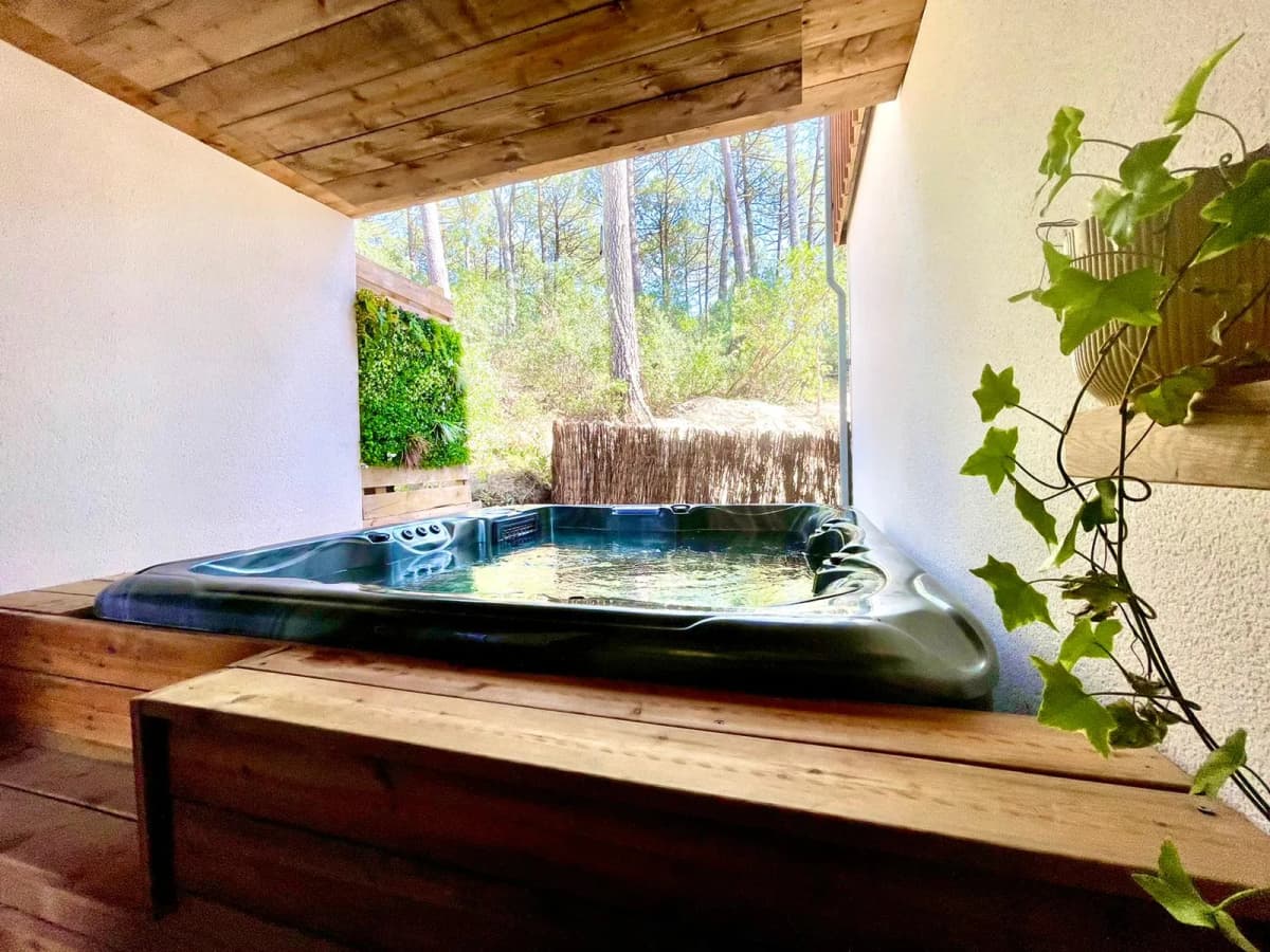 Appart T3, jacuzzi, jardin, 500m Plage des Bourdaines