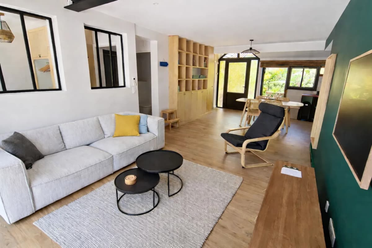Maison T3 climatisée, plage, forêt, golf, parking privé