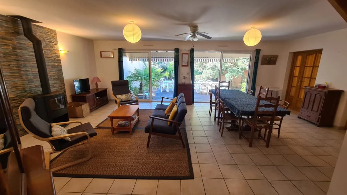 Maison jardin, calme, bout du lac, plage Estagnot