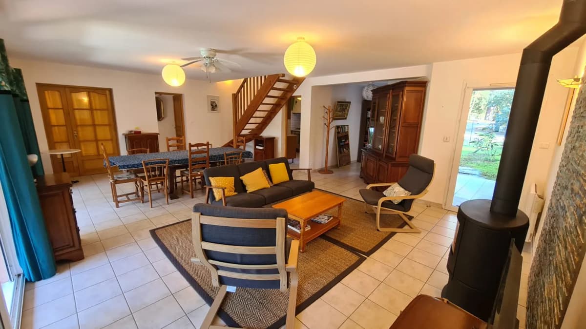 Maison jardin, calme, bout du lac, plage Estagnot