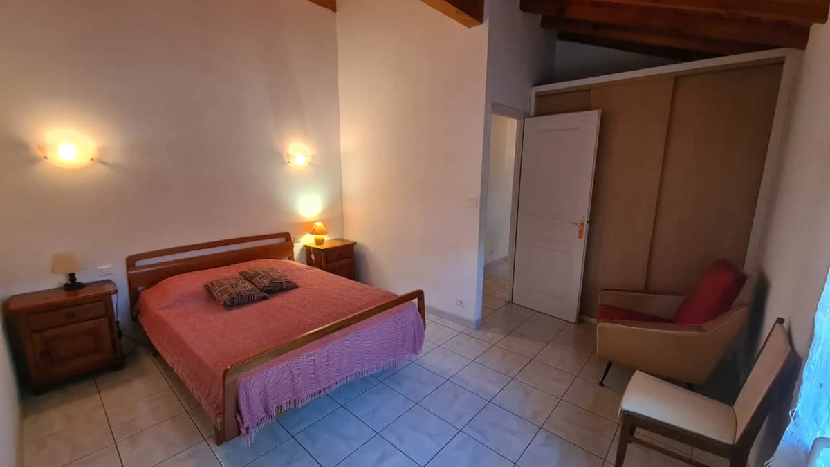 Maison jardin, calme, bout du lac, plage Estagnot