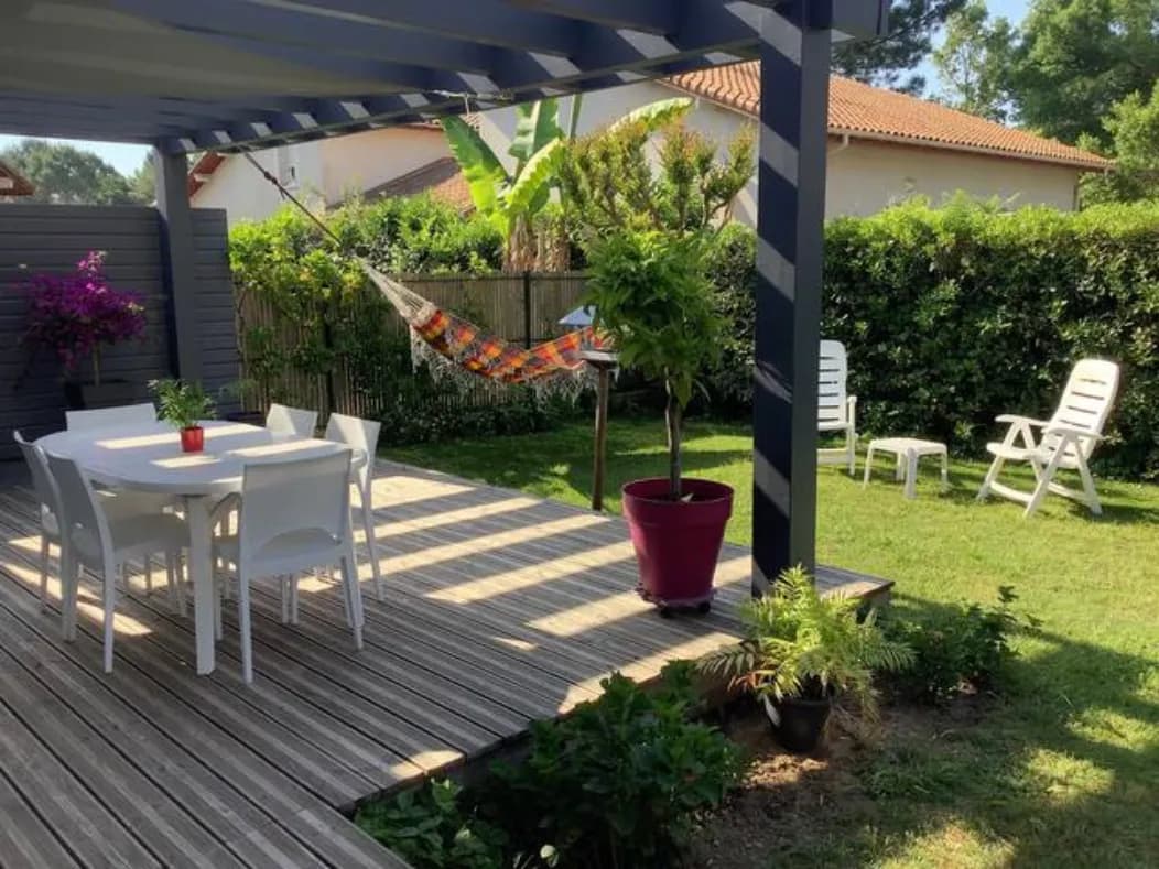 Villa calme, confortable entre mer et forêt.