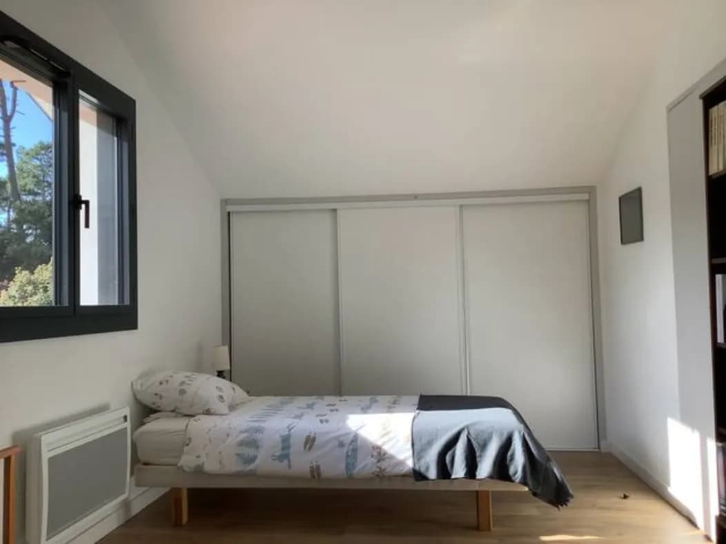 Villa calme, confortable entre mer et forêt.