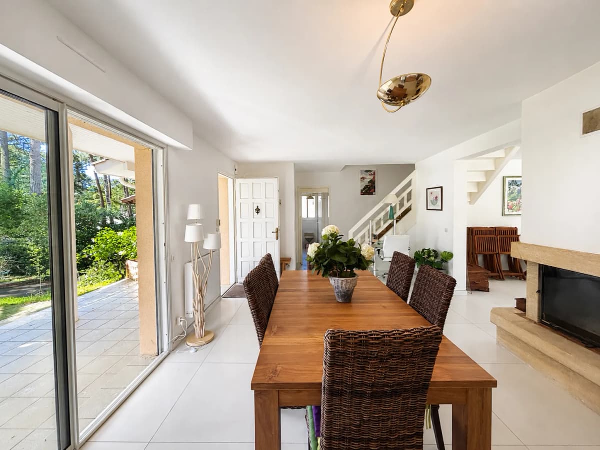 Maison avec piscine, golf, forêt, plage