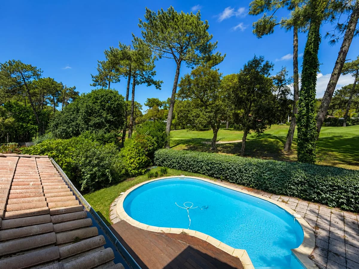 Maison avec piscine, golf, forêt, plage