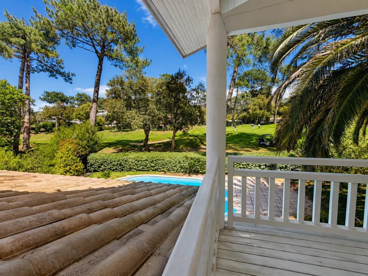 Maison avec piscine, golf, forêt, plage