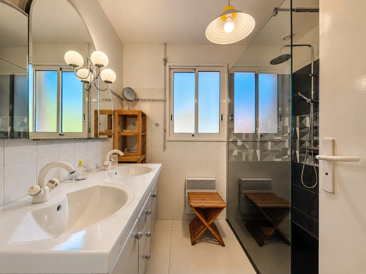 Maison avec piscine, golf, forêt, plage