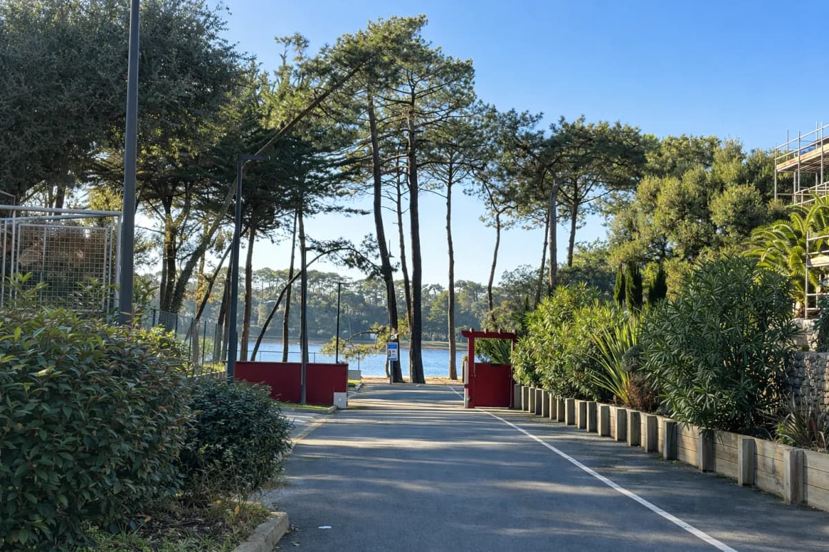 Appart Aiga T3-50m du lac d'Hossegor-jardin-parking-calme