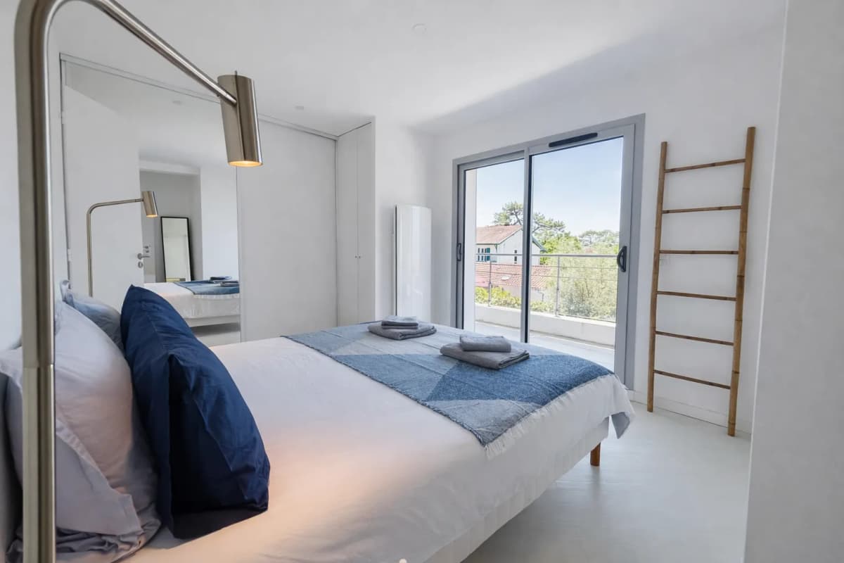 Villa 300m du lac et 5min à pied du centre ville d'Hossegor, calme et confort