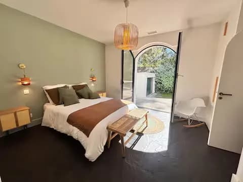 Villa climatisée, piscine chauffée entre lac à 200m et océan à 600m, 5min centre ville d'Hossegor