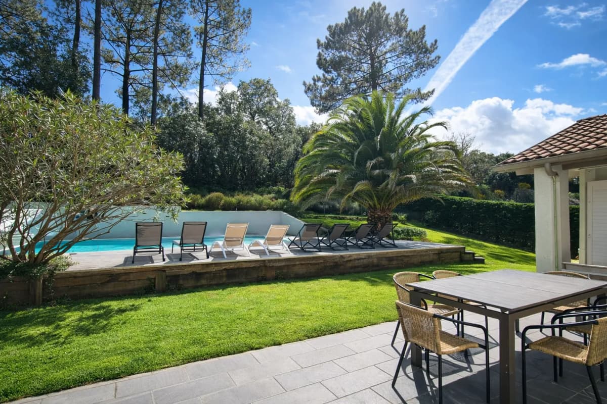 Villa 4*climatisée piscine chauffée proche lac, tennis, golf et centre ville d'Hossegor