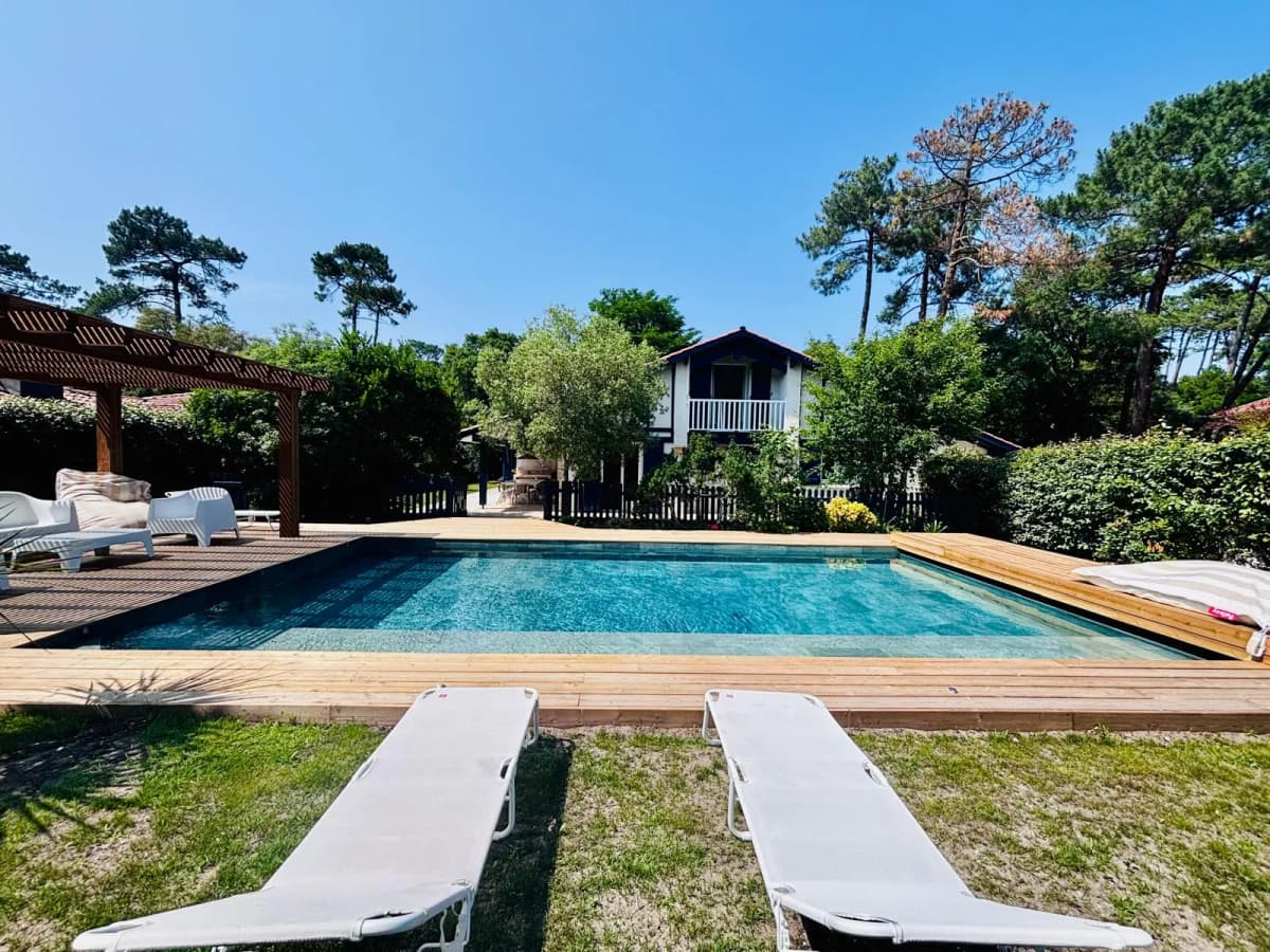 Villa 4* piscine chauffée, lac Hossegor à pied