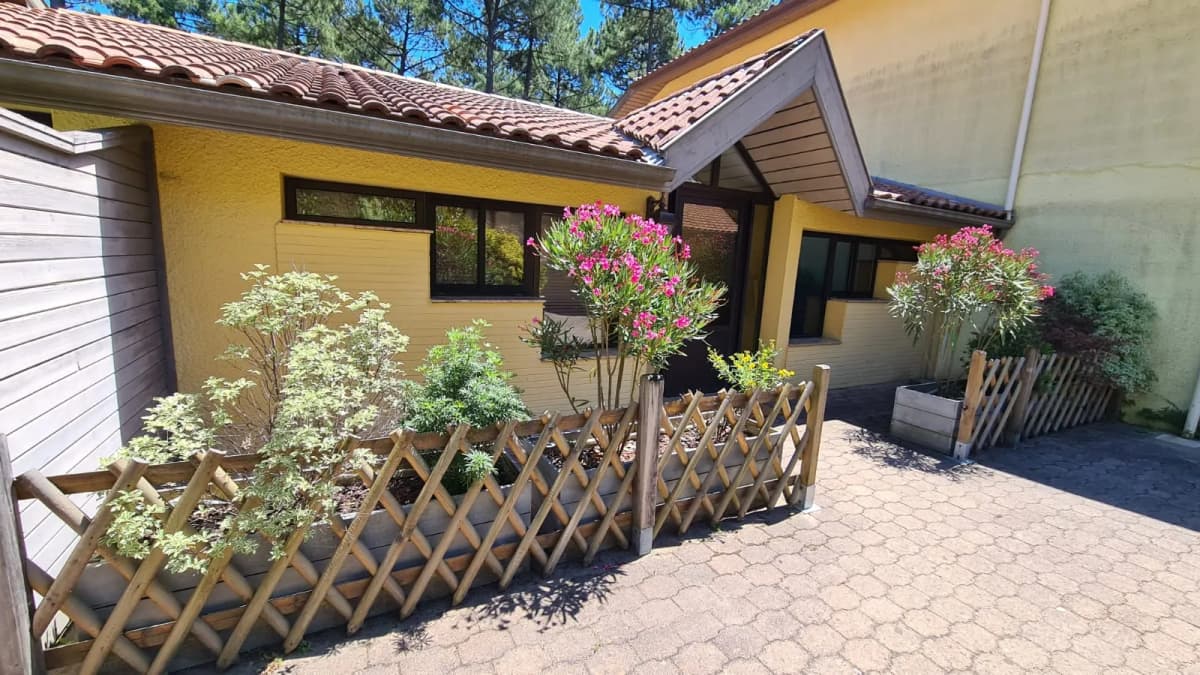 Maison T3 climatisée, plage, forêt, golf, parking privé