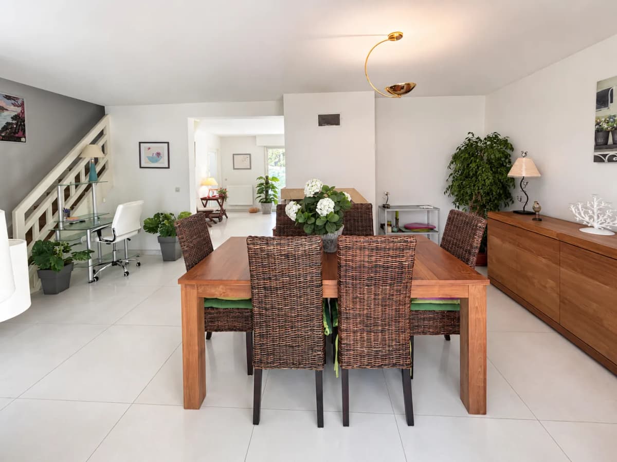 Maison avec piscine, golf, forêt, plage